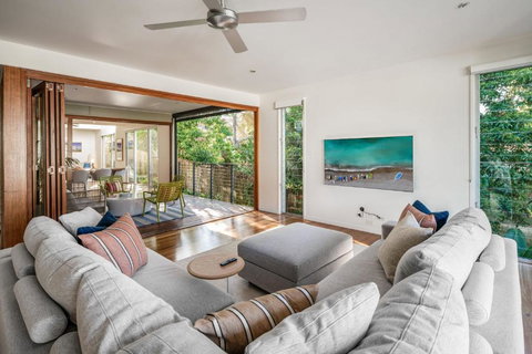 Headlands Hideaway - Pet Friendly Home At Moffs - Darwin Holiday 2