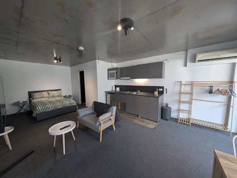 Heart Of Fortitude Valley - Darwin Holiday 0