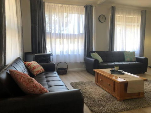 Heart Of The Farm Country Cottage In Tallarook - Darwin Holiday 2