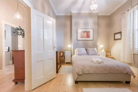 Henry Morcomb 2 Bdrm Sleeps 4 WiFi - Darwin Holiday 2