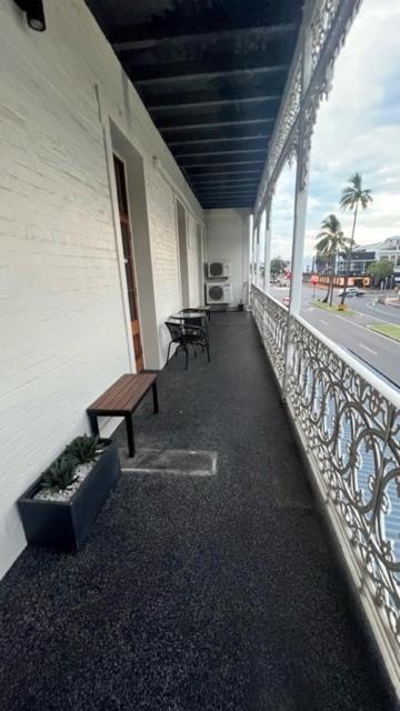 Heritage Hotel Rockhampton - Darwin Holiday 3