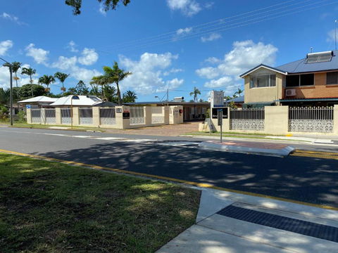 Hervey Bay Motel - Darwin Holiday 0