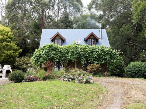 Hideaway Cottage - Secluded Retreat - Pet Friendly - Darwin Holiday 0