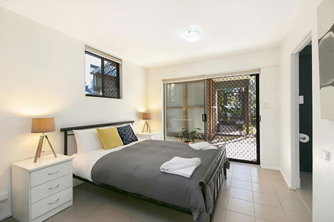 HideAway - Tweed Coast Holidays - Darwin Holiday 0