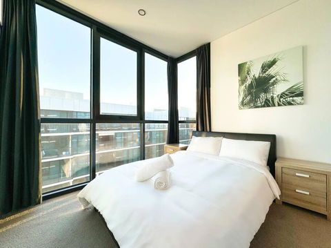 High-Rise Heaven - West Franklin - Darwin Holiday 1