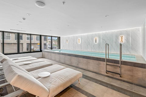High-Rise Inner-City 2-Bed With Sauna, Gym & Spa - Darwin Holiday 2
