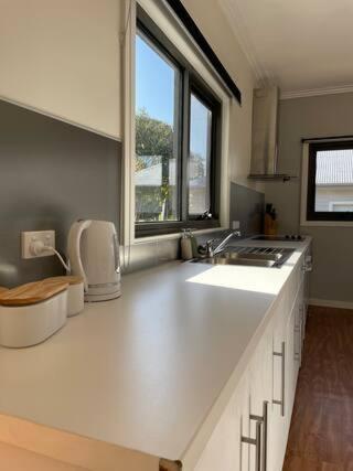 Highlands Retreat - Cosy, Modern & Central - Darwin Holiday 2