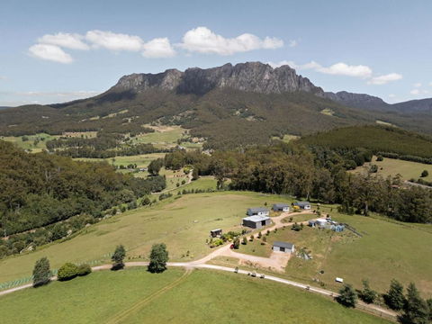 Hillside Hideout By Tiny Away - Darwin Holiday 0