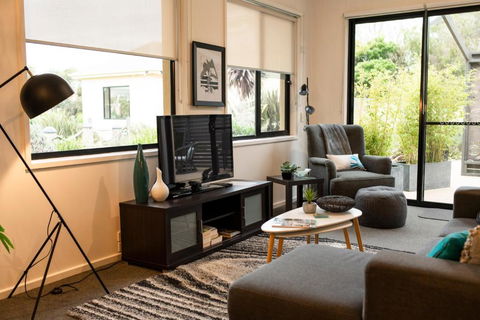 Hilltop Apartments Phillip Island - Darwin Holiday 1
