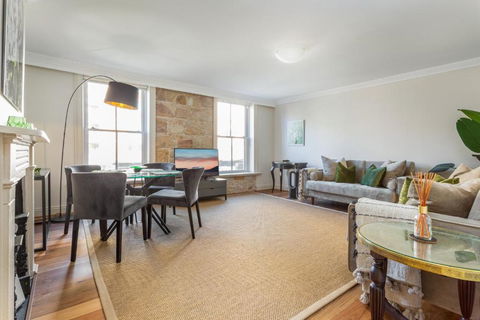 Historic Boutique Apartment Steps From Everything - Darwin Holiday 0