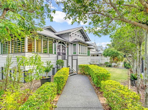 Historic Character-filled Jade Cottage - Darwin Holiday 0