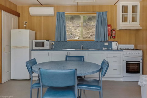 Hobart Bush Cabins - Darwin Holiday 3