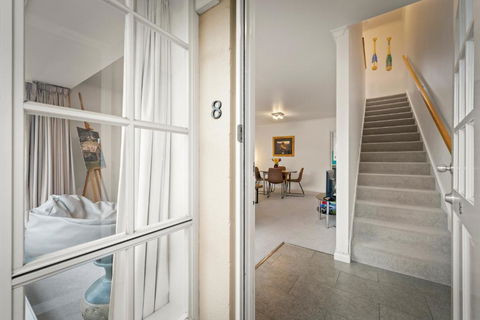Hobart City Townhouse - Darwin Holiday 3