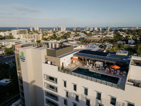 Holiday Inn Express & Suites Sunshine Coast, An IHG Hotel - Darwin Holiday 1
