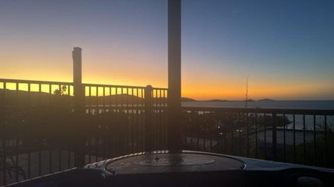 Holiday On The Horizon Airlie Beach Holiday Home - Darwin Holiday 3