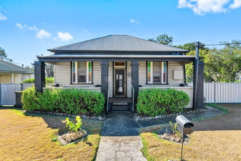 HOLIDAYS ON LOVE STREET / HUNTER VALLEY - Darwin Holiday 3
