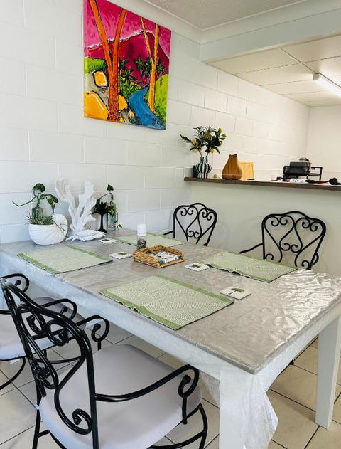 Holiday At Henry St West End, Townsville QLD 3 Night Min - Darwin Holiday 1