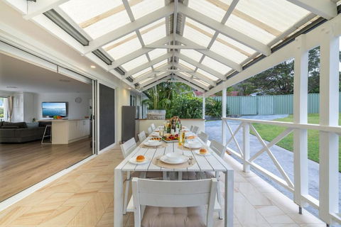 Illaroo House 16 Verona Rd - Pet Friendly, Boat Parking, Wi-Fi - Darwin Holiday 0