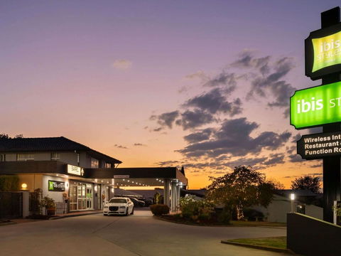 Ibis Styles Orange - Darwin Holiday 3