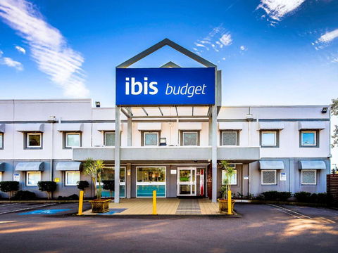 Ibis Budget - Newcastle - Darwin Holiday 0