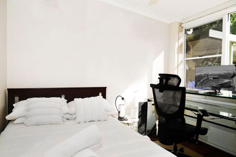 Home Away From Home - 3 Bedroom House Sleeps 6 - Parking - Darwin Holiday 3