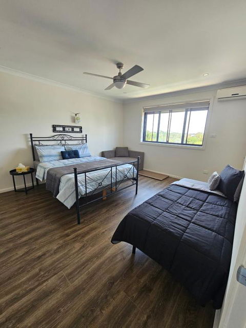Home Is Where The Heart Is. Spacious 5 Bedroom 2 Storey Home. - Darwin Holiday 2