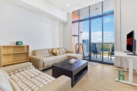 Homebush EventHub Contemporary 2B2B Apt - Darwin Holiday 0