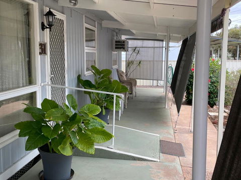 Homely Cottage - Darwin Holiday 1