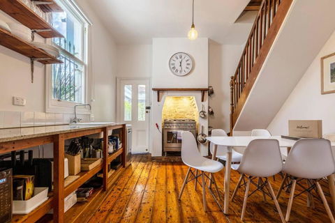 Hope House - True Victorian Meets Urban Living - Darwin Holiday 0