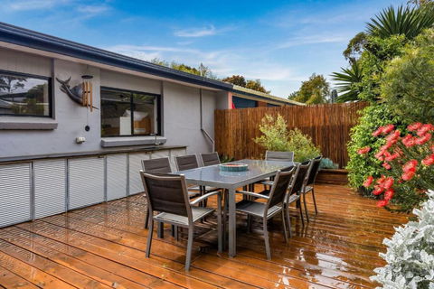 House 3 Number 4 Highland Avenue, Cowes - Darwin Holiday 2
