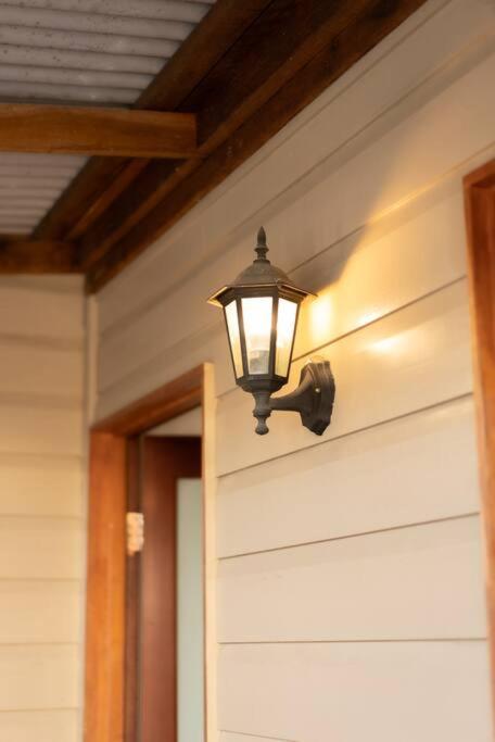 House Of Fairy Wren -Charming Queenslander Cottage Mins Drive To Brisbane CBD And Gabba Stadium! - Darwin Holiday 2