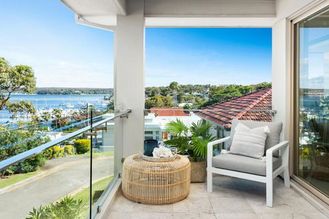 Huge Bayside Luxury Resort-Style Home With Pool - Darwin Holiday 3