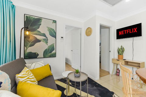Hurstville 2Br Granny Flat Near Shopping & Train - Darwin Holiday 0