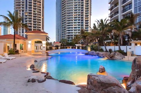 Iconic Chevron Renaissance Private Apartments - Darwin Holiday 0