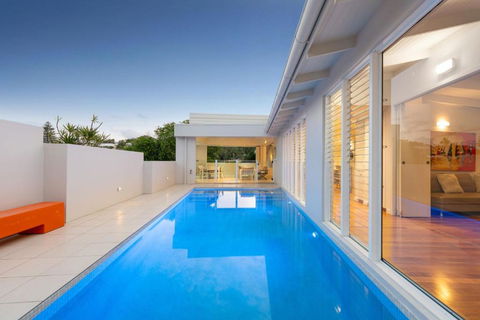 Iconic Noosa Beach House In McAnally Drive Sunshine Beach - Darwin Holiday 0
