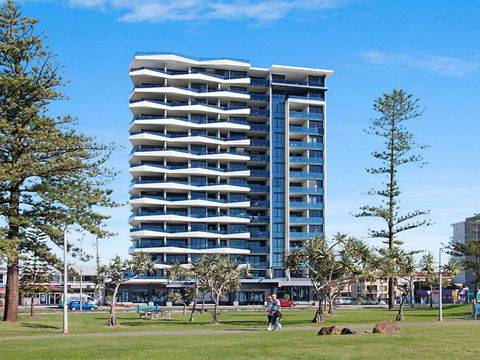Iconic Apartments 704 - Darwin Holiday 2