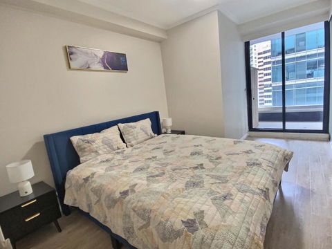 Iconic World Square Apartment Sydney City - Darwin Holiday 1