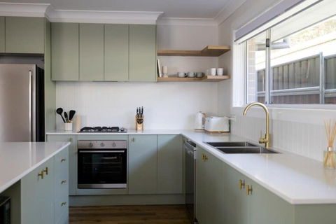 Ideal Family Home, Close To Sportsgrounds, Hospital & Cadia - Darwin Holiday 1