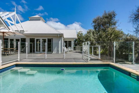 Idyllic Beach House Blairgowrie - 100m To Foreshore, 700m Walk To Village - Darwin Holiday 2