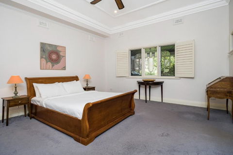 Incredible 3-Bed Renovated Home With Huge Garden - Darwin Holiday 1