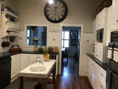Inglenook Cottage Healesville - Darwin Holiday 2