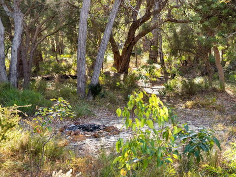 Inji Homestead - 5 Acre Holiday Home In Margaret River Region - Darwin Holiday 1