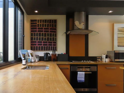 Inner City Executive Living - Darwin Holiday 3