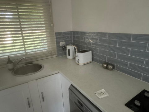 Hotel Koorawatha Garden Unit - Ground Floor - Darwin Holiday 0