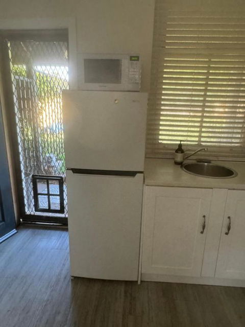Hotel Koorawatha Garden Unit - Ground Floor - Darwin Holiday 2