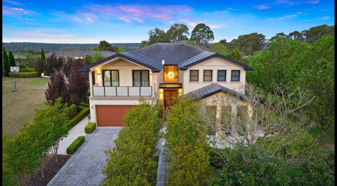 HOT HOT Spoil Someone Special At This Luxe Hunter Valley Estate - Stunning Luxury In Super Central Location - Darwin Holiday 1