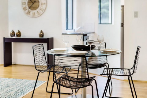 Inner City Retreat In Pyrmont 1 Bdrm With Car Space - 28 Mill - Darwin Holiday 3