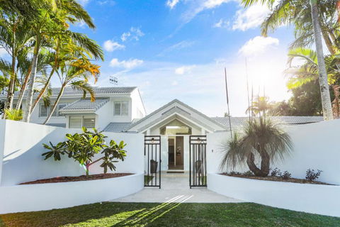 Island Living In The Heart Of Noosa - Darwin Holiday 0