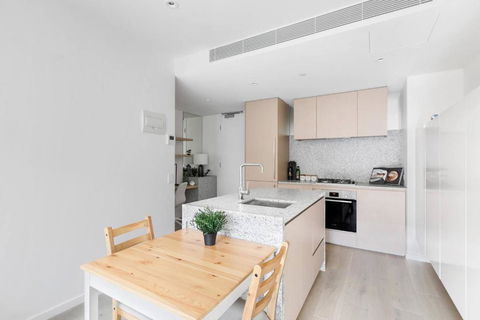 Inner-city Chic Near Markets And Flagstaff Station - Darwin Holiday 2