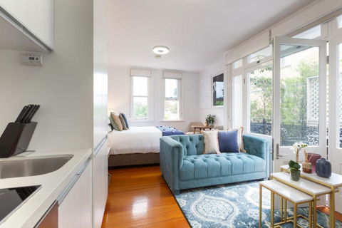 Intimate Studio Apartment With Balcony In Glebe - Darwin Holiday 1